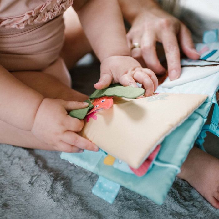 Babyono lavinamoji  knygelė povandeninis pasaulis 1532