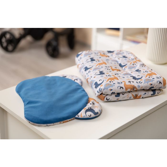 Komplektas kūdikiui "Dino" pledas 56x76 cm ir pagalvė 36x28 cm 