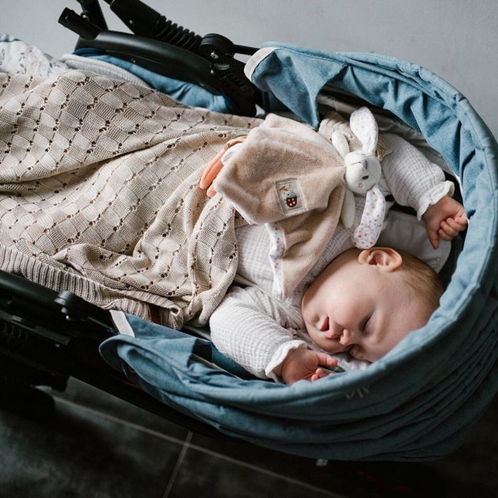 Megztas bambukinis pledukas kūdikiui  75x100 cm beige