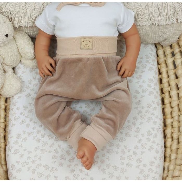Veliūrinės kelnytės kūdikiui "BEAR BEIGE" be pėdučių