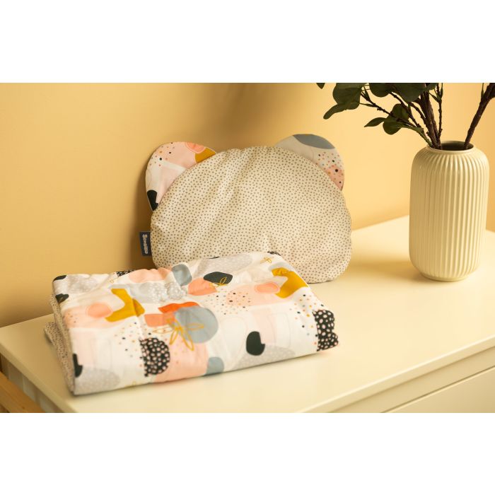 Komplektas kūdikiui "Art by dots" pledas 56x76 cm ir pagalvė 36x28 cm 