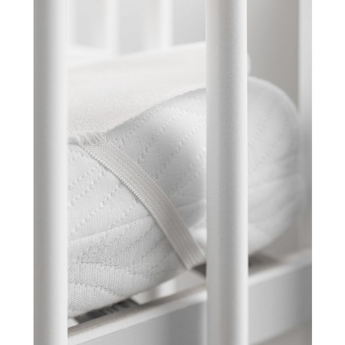 Čiužinio neperšlampamas paklotas 120x60cm baltas