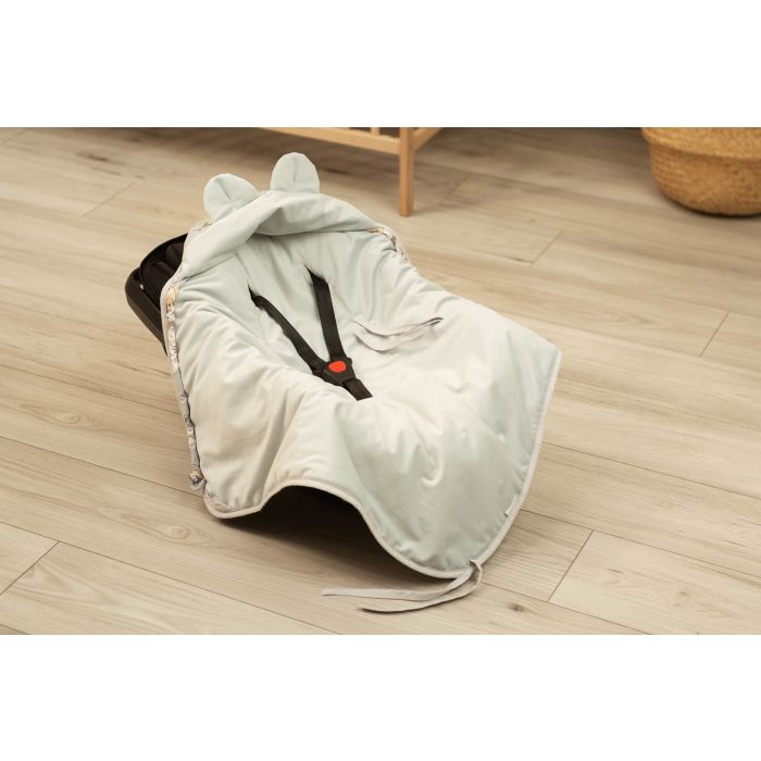 Pledas automobilinei kėdutei "Lilia" 90x90 cm