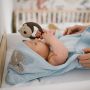 BabyOno rankšluostis su gobtuvu bambukinis 100x100 mėlynas 346/05