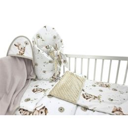 Kraitelis naujagimiui su katinėliais